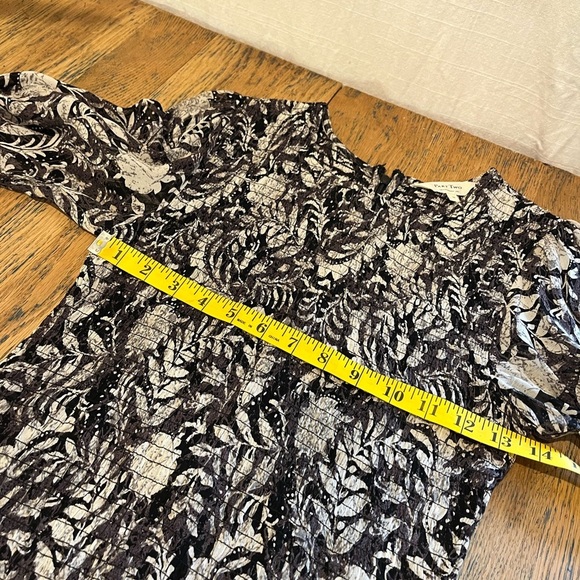 Smocked Print Blouse - Part Two (Size 34 / XS) - Picture 4 of 10